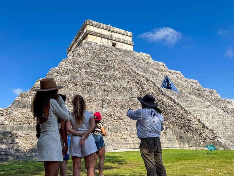 Cancun: Chichen Itza, Ek Balam, Cenote & Lunch - The long morning drive: what you can control