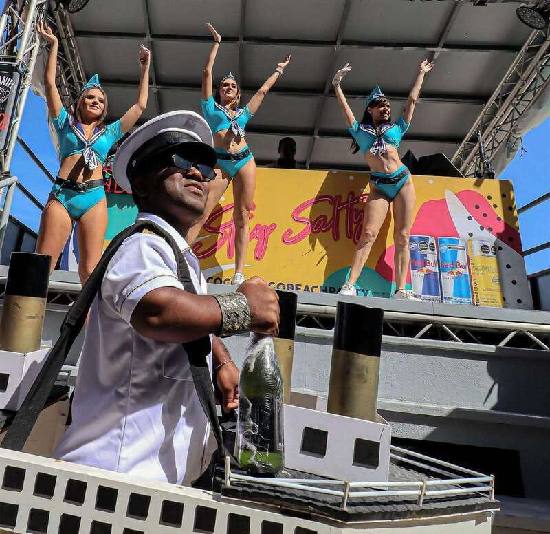 Cancún: Coco Bongo Beach Party Experience - DJ Energy, Stunts, and Performances You Can Actually Remember