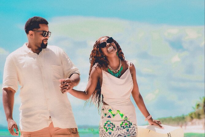 Cancun Exclusive Photoshoot Session - Where We Meet at Café Nader, and how the session starts