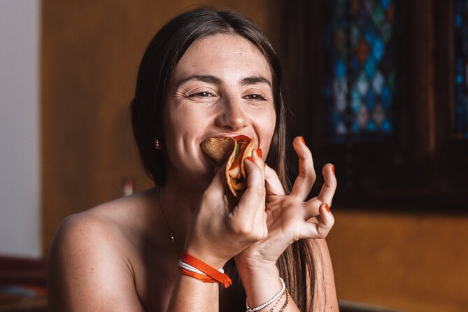 Cancun Guided Unlimited Taco Lunch & Shopping Experience - Getting there: pickup, comfort, and group size reality