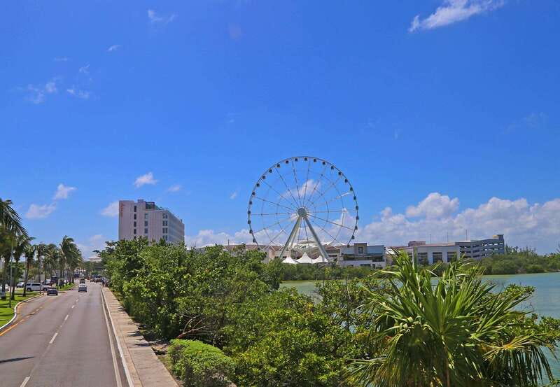 Cancun: Hop-On-Hop-Off Sightseeing Bus Tour - Entering Cancun by bus, not by stress
