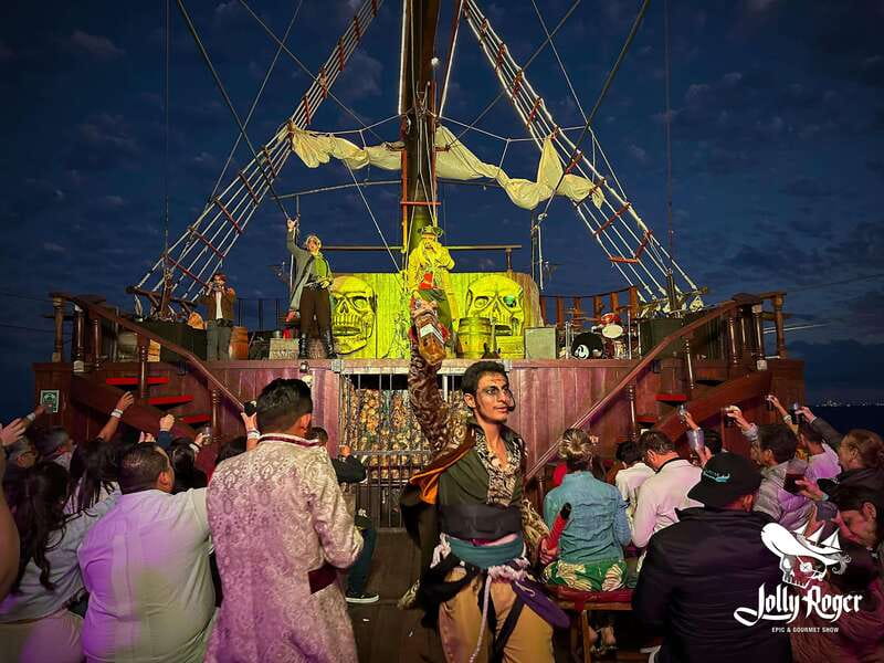 Cancún: Jolly Roger Pirate Dinner Cruise 2025 - Getting to Terminal Marítima de Punta Sam without stress