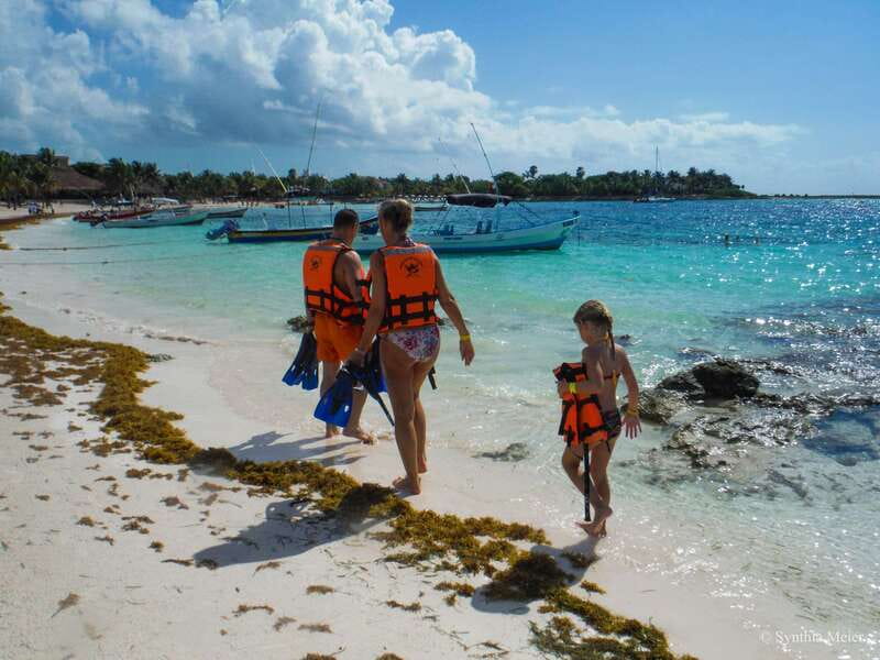 Cancun: Marine Turtle Observation in Akumal - Snacks, drinks, and the little details that shape the day