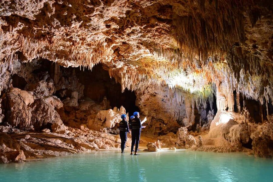 Cancun/Playa del Carmen: Tickets to Rio Secreto and Lunch - Lunch in the jungle air: light regional food and green salsa