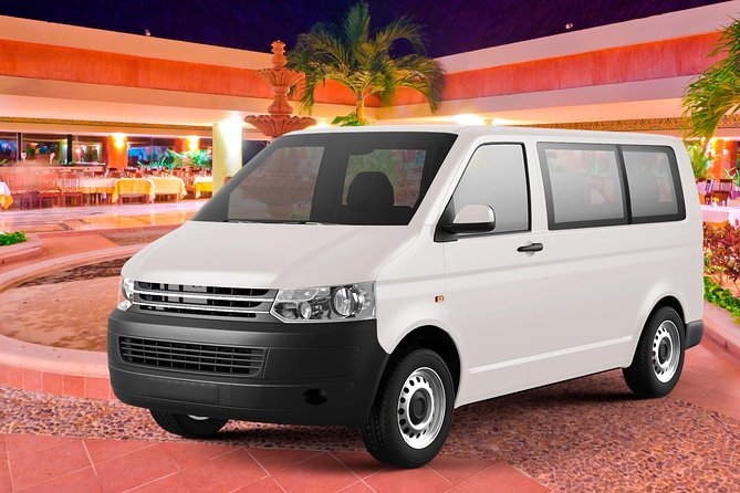 Cancun Roundtrip Shuttle Transportation - Who This Shuttle Is Best For (and Who Should Think Twice)