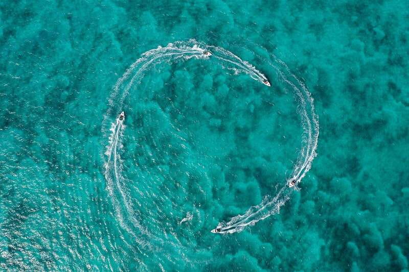 Cancun: Speedboat tour to a Virgin Beach - Speedboat in Costa Mujeres, with real beach time pressure