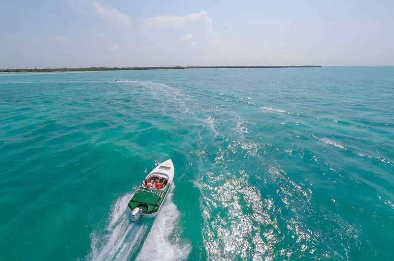 Cancun: Speedboat tour to a Virgin Beach - Small group energy: why only 10 participants matters