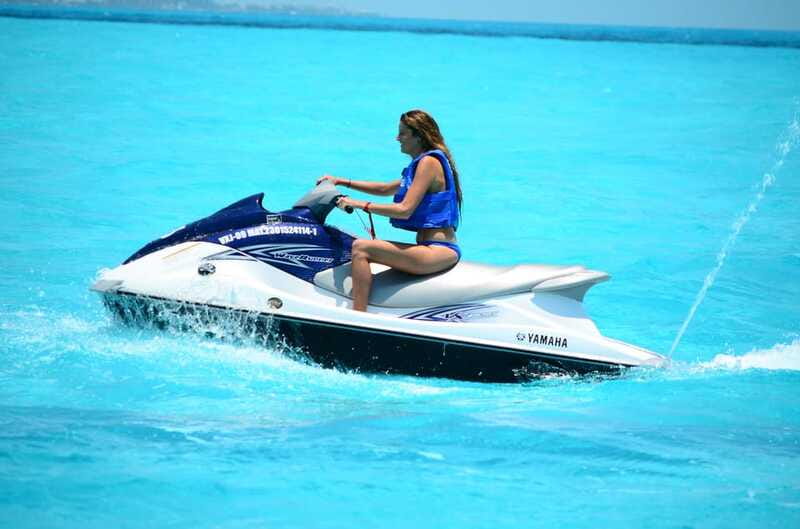 Cancun: Waverunner in Nichupte Lagoon - What to bring, what to wear, and how to look after your phone