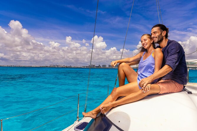 CATAMARAN to Isla Mujeres, Snorkel & Beach Club by Xcaret - Stop 3 Zaza Yacht and Beach Club: Prime vs Light and What You Get