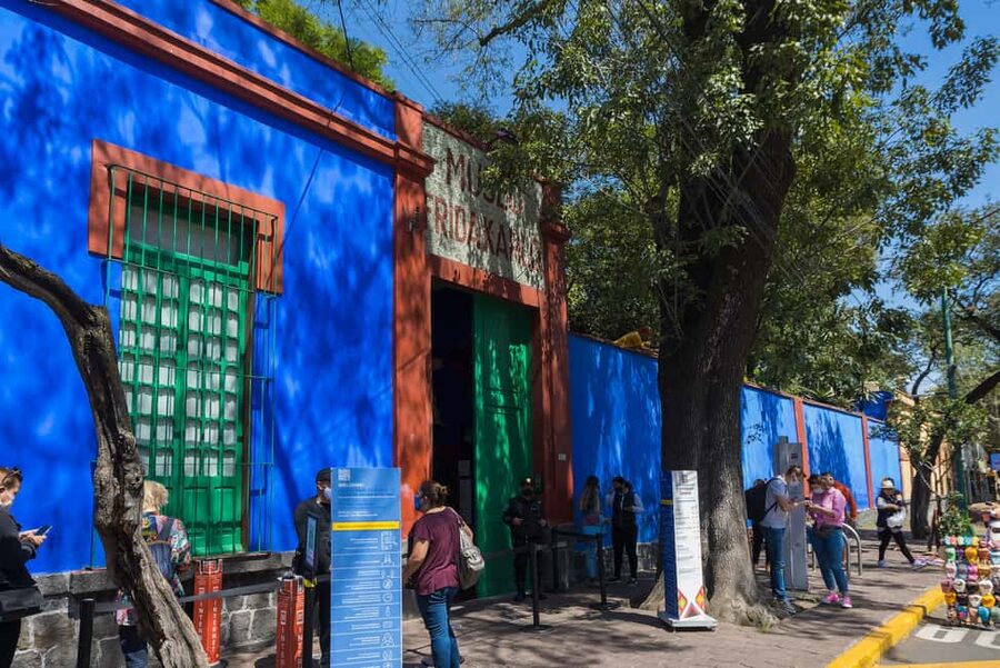 CDMX: Coyoacán, UNAM, Xochimilco, and optional Frida Kahlo Museum - Xochimilco by trajinera: UNESCO canals with music and food