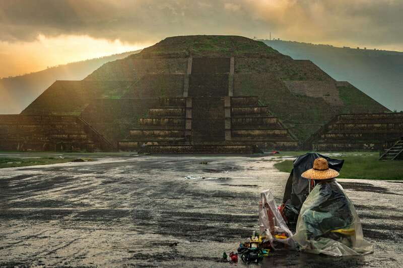 CDMX: Tour of the ruins of Teotihuacan, Tlatelolco, and Guadalupe - Tlatelolco ruins first: ancient temples and a solemn layer of the past