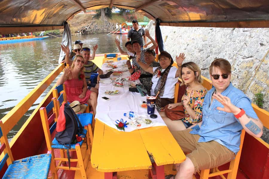 CDMX: Xochimilco Trajinera Party, Drinks, Mariachi & Snacks - Timing, Weather, and What to Wear for a Long Fun Window