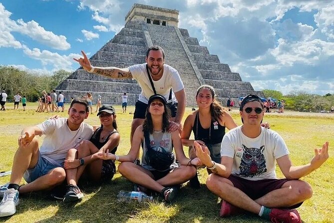 Chichén Itzá, Cenote and Valladolid with Lunch and transportation - Chichén Itzá UNESCO visit: Temple of Kukulcán plus real time to look