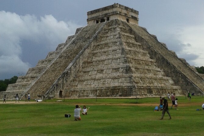 Chichen Itza, Cenote Sagrado and Valladolid from Cancun - Cancun pickup and the reality of a long day