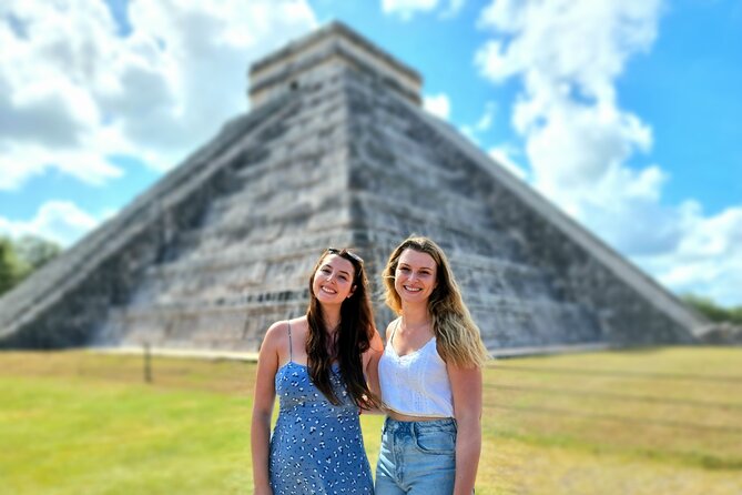 Chichen Itza Early Access All Inclusive: Hotel Pick up & All Fees - Guides can make or break it, and this one tends to shine