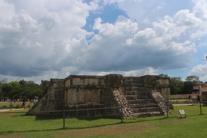 Chichen Itza & Ekbalam with Cenote Swim from Cancun - Chichen Itza With a Guide: What You’ll Actually See