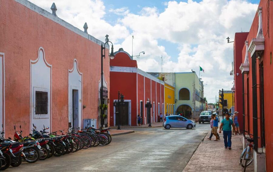 Chichen Itza: Guided Tour with Valladolid & Cenote Chichikan - Cenote Chichikan swim, lunch, and tequila tasting