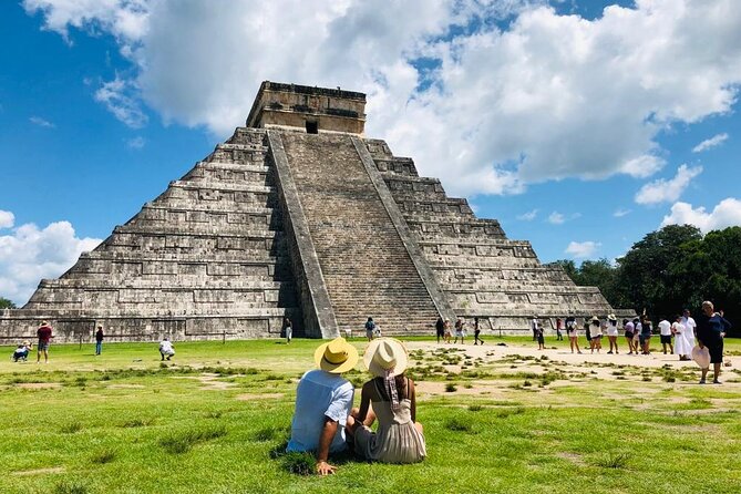 Chichén Itzá Premium Cenote y valladolid Day Tour - Chichén Itzá with a certified guide, not just a ticket scan
