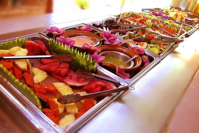 Chichen Itza, Suytun and Ik-Kil Cenote - Food, water, and the long bus reality