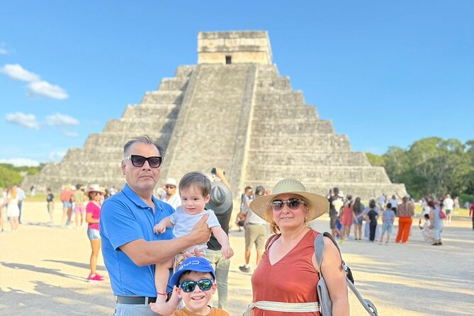 Chichen Itza tour with Cenote and Valladolid for the best price - Valladolid: 50 minutes to see the plaza and San Servacio Church