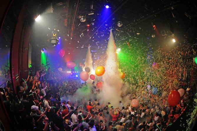 Coco Bongo Cancun Gold Member VIP Night Out by After Dark - Coco Bongo Cancun Gold: what the Gold Member ticket is really selling