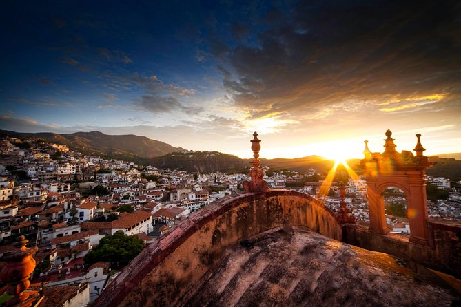COMBO - Guadalupe Shrine & Teotihuacan Pyramids + Taxco (2 days) - Day 1: From Mexico City’s Three Cultures to Teotihuacan’s Pyramids