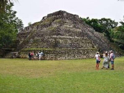 Costa Maya: Chacchoben Mayan City and Bacalar Lagoon Tour