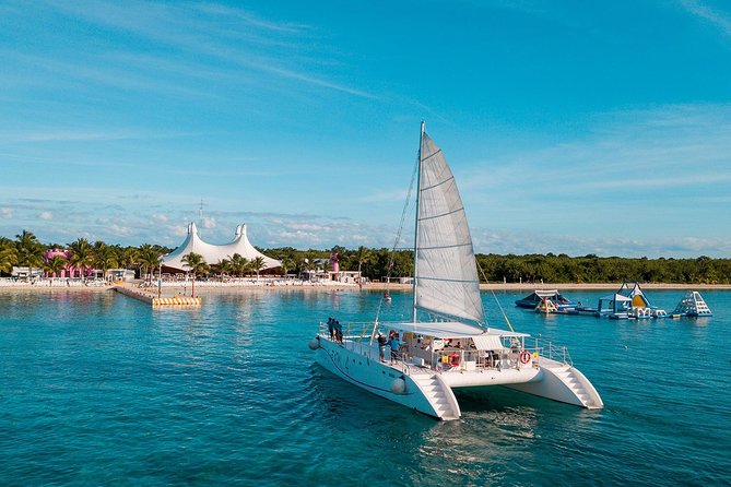 Cozumel Catamaran Snorkeling Tour & Lunch (Hotel Pick Up) - Drinks: included alcohol, plus the age and timing rules