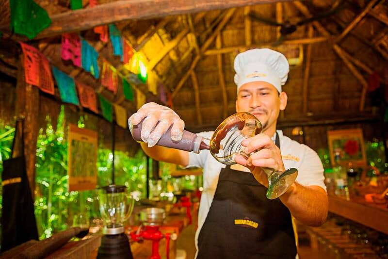 Cozumel: Chocolate Margarita Workshop with Mayan Recipe - Entering the cacao process, starting with the beans