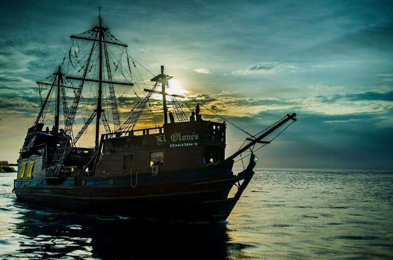 Cozumel: Pirate Ship Cruise with Open Bar, Dinner, and Show - Key things you should notice before you go