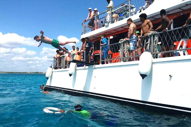 Dancer Cruise Isla Mujeres Snorkel Food and Drinks Included - Getting to Dancer Cruise Cancun: timing beats everything
