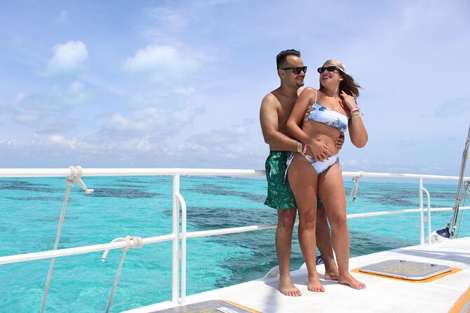 Deluxe Catamaran to Isla Mujeres with Open Bar from Cancun - Cancun Return at Sunset: The Farewell Toast Feel