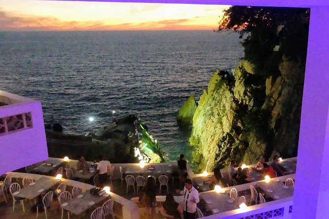 DeLuxe Cliff Divers+Sunset Exhibition byNight w/Different Options - Price, drinks options, and how to make it worth $85.99