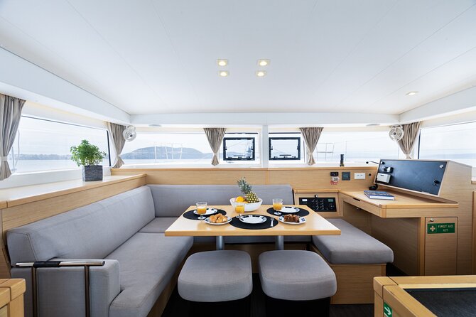 Deluxe Private Boats - 40 ft Catamaran - Picking North or South in Cozumel, then letting the captain choose