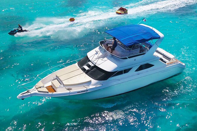 Deluxe Yacht 48FT with FlyBrige Rental in Cancun - Why a 48-Foot Flybridge Charter Works So Well in Cancun