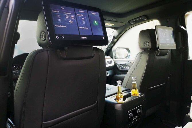 Departure by Luxury Suv from Puerto Morelos to Cancun Airport - What happens at pickup, hotel lobby to seatbelt