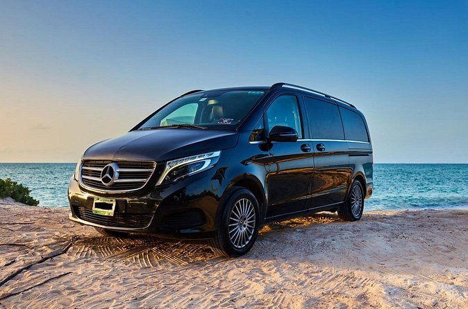 Departures in Mercedes Benz from Playa Mujeres to Cancun Airport - Should you book this Playa Mujeres to Cancun Airport transfer?