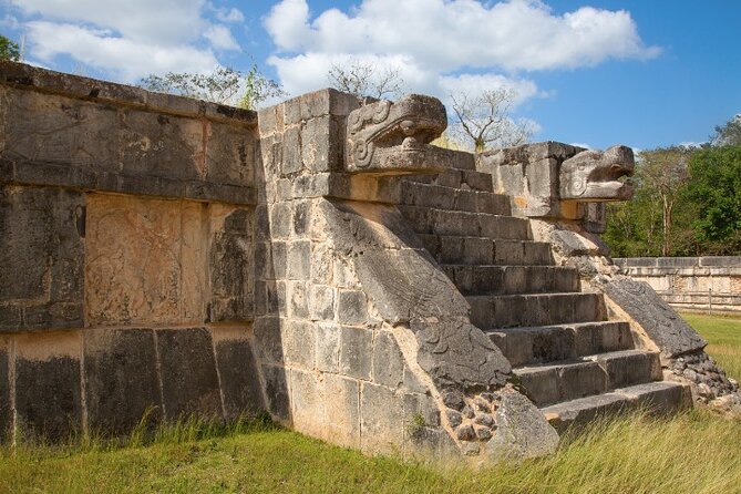 Early morning Chichen Itza Tour: Cenote and Tequila Tasting - Stop 3, Valladolid in 30 Minutes: Enough for Main Square Energy