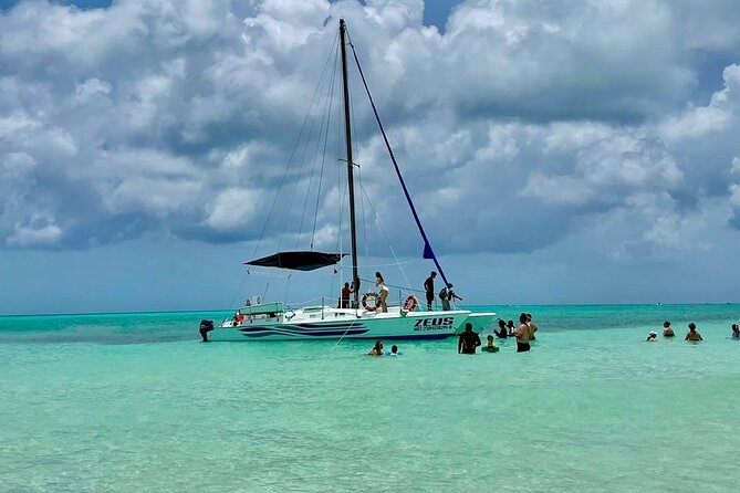 El Cielo Cozumel Snorkeling trip by Catamaran - Chankanaab areas: beach park time plus reef snorkeling