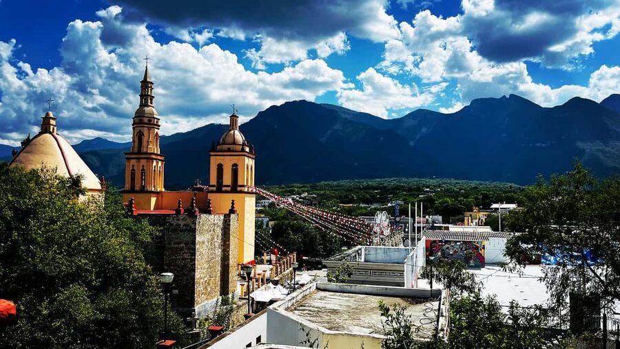 El mejor Tour a "Cola de Caballo" + Guía + Traslado +Tickets - 9:00 am pickup from your hotel, and why that matters