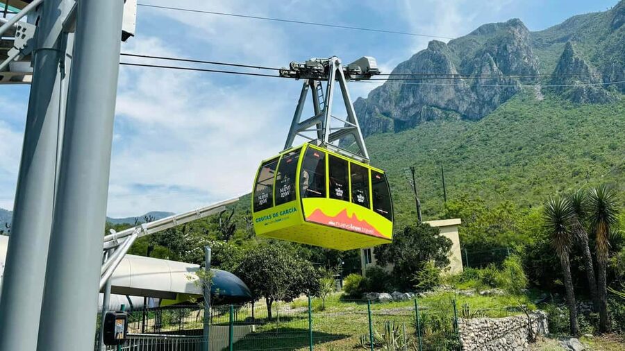 El mejor tour a "Grutas de Garcia" + Teleférico + Tickets - Inside the caves: 16 rooms, 2 kilometers, and those ancient marine fossils