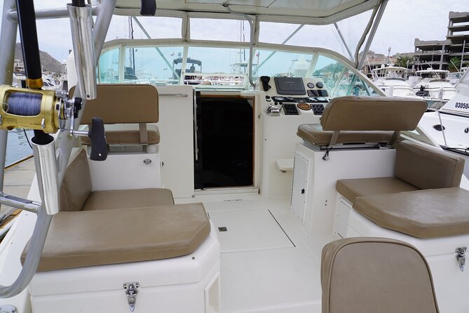 Exclusive Phantom II Fishing in Cabo San Lucas - Included gear and outriggers, why they matter for your odds