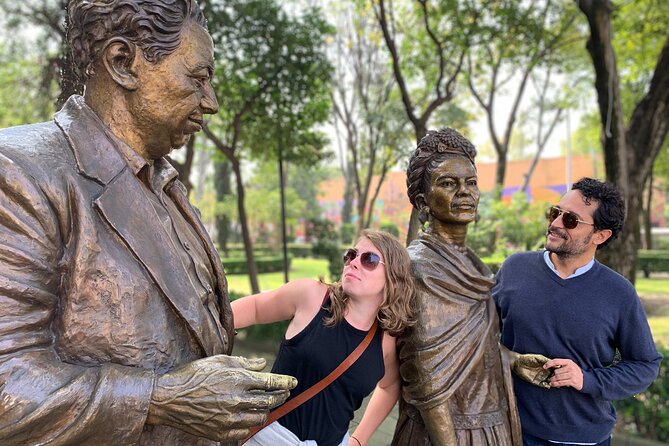 Frida Kahlo VIP [Museum Tickets Included] Walk, Markets & Churros - Coyoacán Market Bites and Aguas Frescas: Eating Is Part of the Story