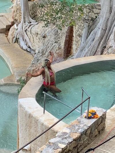 From CDMX: Hot springs and thermal baths in Tolantongo caves