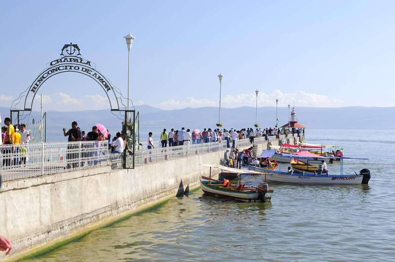 From Guadalajara: Enchanting Lake Chapala & Ajijic Day Trip - Ride comfort and small-group feel in an air-conditioned van