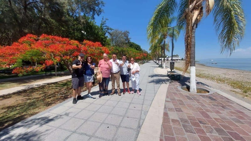 From Guadalajara: Enchanting Lake Chapala & Ajijic Day Trip - Chapala historic district tour, where the lake becomes the backdrop