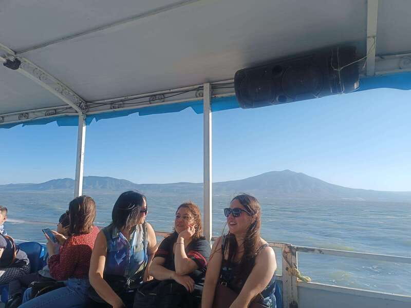 From Guadalajara to Chapala Lake: Funny and cultural tour - Key Highlights You Actually Feel