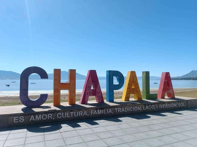 From Guadalajara to Chapala Lake: Funny and cultural tour - Vicente Fernandez Ranch: Photos, Tomb, and the Big Cowboy Shop Energy