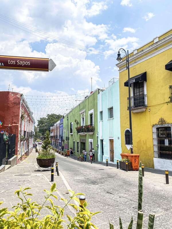 From Mexico City: Day trip to Puebla, Cholula, and Tonantzintla - Puebla in a guided historic center, with real free time