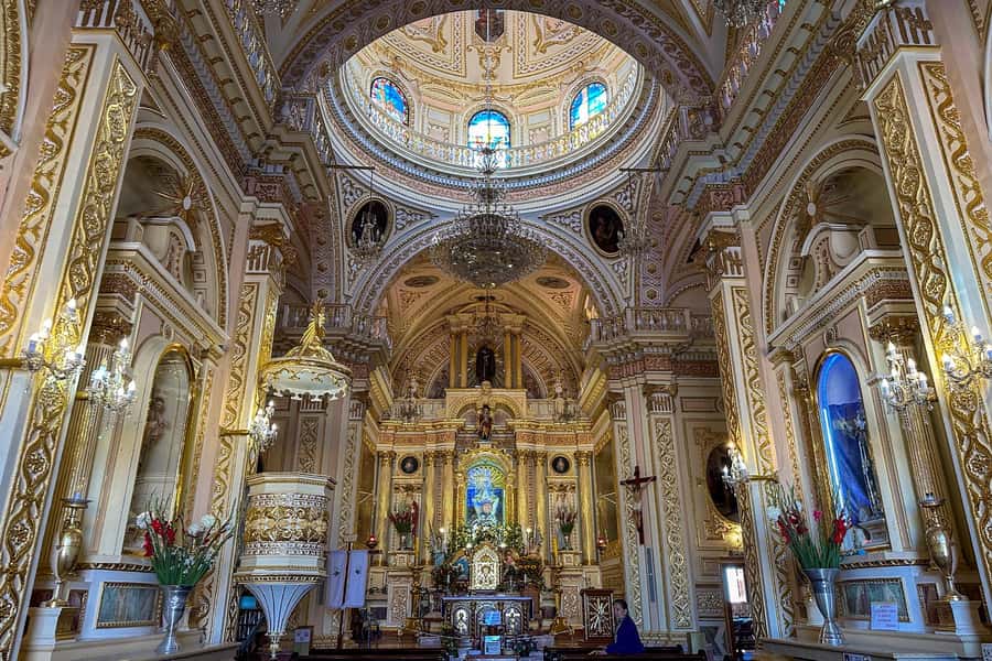 From Mexico City: Puebla, Cholula, and Tonantzintla with Optional Typical Lunch - Early starts that set the tone: Mexico City meeting and pickup